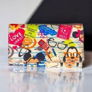 Disney Mickey Parks Wallet Nerds Nerd Pluto‎ Minnie Trifold Mouse Clutch Women's